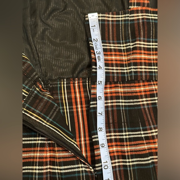 Plaid Volcom Dress, True to This, Ladies Sz 10 (L). Adjustable straps. - Picture 8 of 16